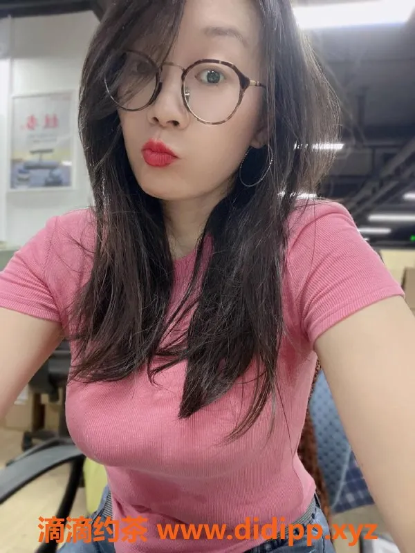 北京楼凤-丰台七夜，白嫩少妇，温柔服务