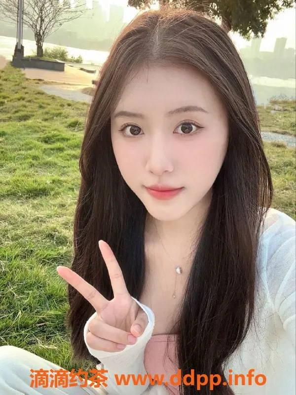 昆明楼凤-盘龙区菲菲，专业服务599起，尝试深喉与过水漫游！