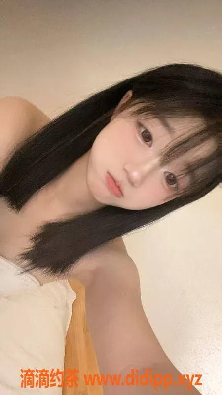 广州楼凤资源信息,天河嫩妹涵涵，700元视频验证，长腿舌吻