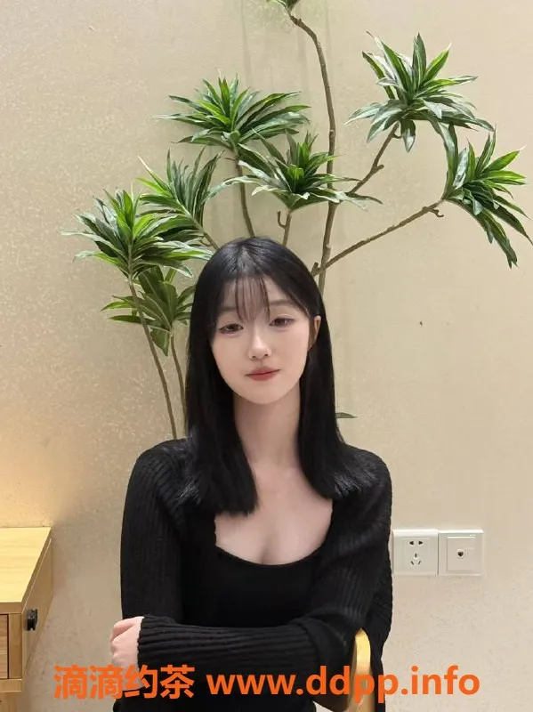 广州楼凤-天河嫩妹涵涵，700元视频验证，长腿舌吻