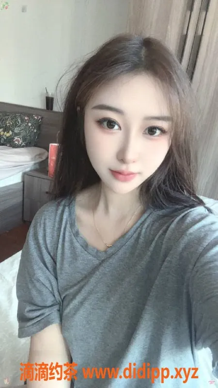 广州楼凤-天河天使小乖，22岁160cm，胸围36D，超值服务