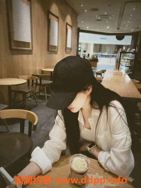 成都楼凤-武侯区初语，身材不错的御姐服务