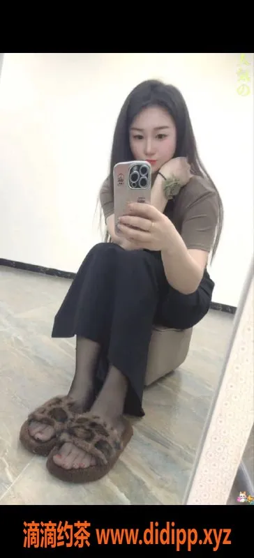 郑州spa会所-二七区思羽27岁全裸按摩服务，439元/60分钟