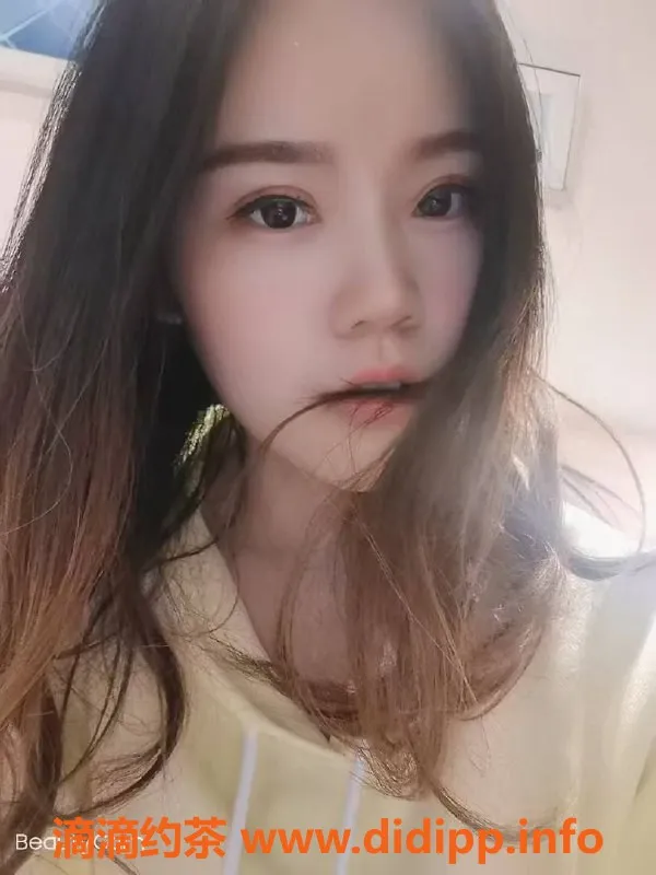 北京抓龙筋-朝阳小奶豆 171cm 98斤 24岁 风骚诱惑服务