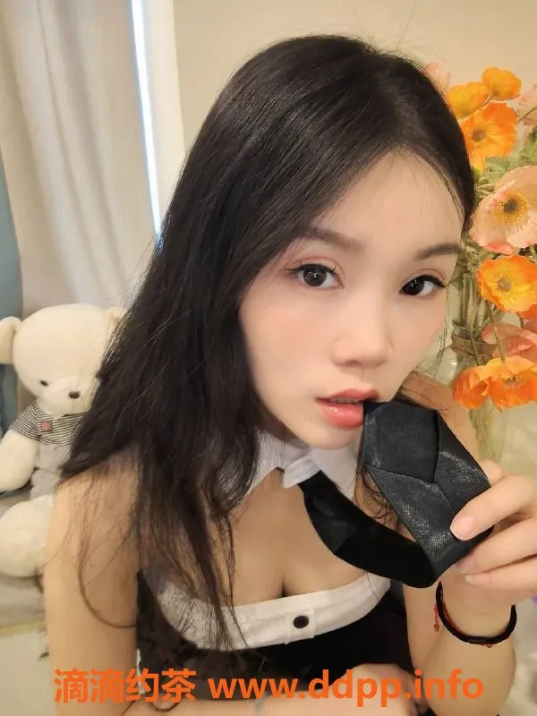 北京抓龙筋-朝阳小奶豆 171cm 98斤 24岁 风骚诱惑服务