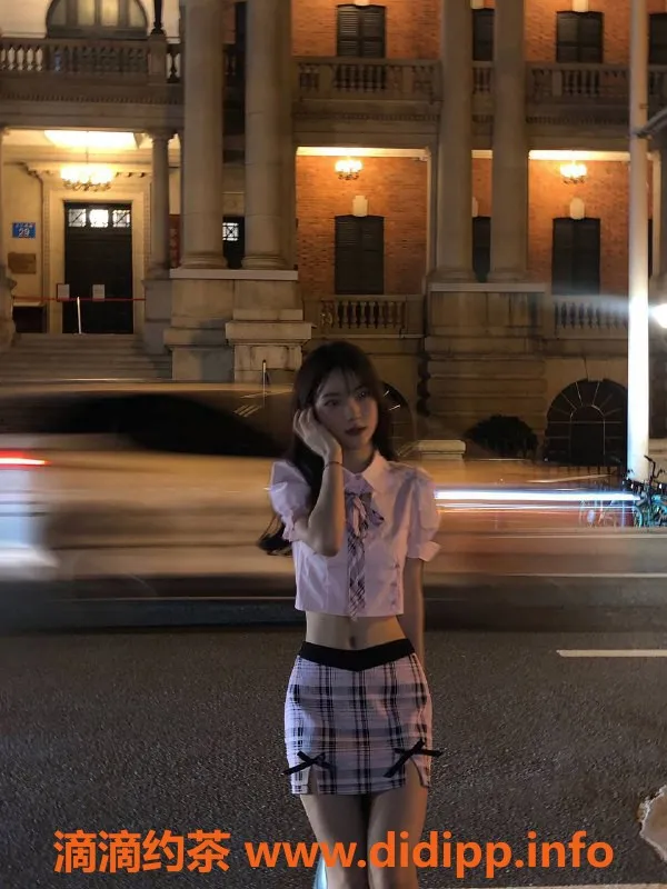 杭州楼凤资源信息,杭州云梦，19岁影视生，165cm天然D