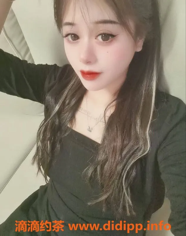 郑州楼凤资源信息,涂欣，160cm/47kg，服务400元/40分钟