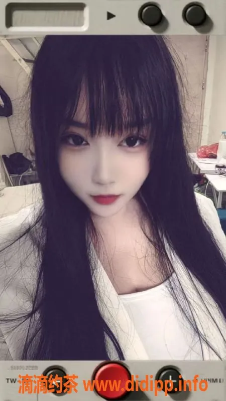 广州楼凤资源信息,广州小芳，28岁，166cm，38D波霸，按摩服务