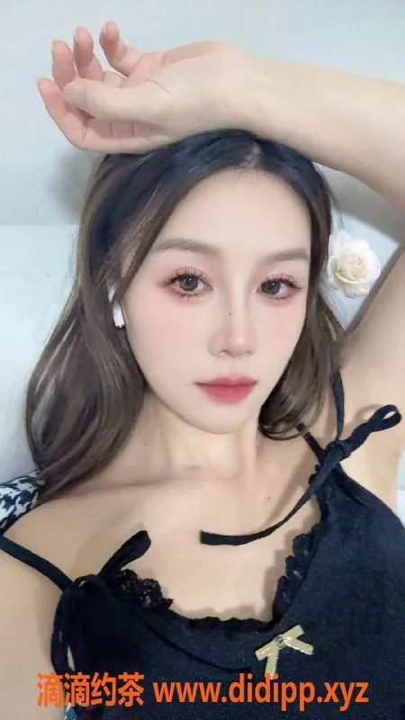 北京楼凤-朝阳青年路诗文，99年小巧白皮美眉