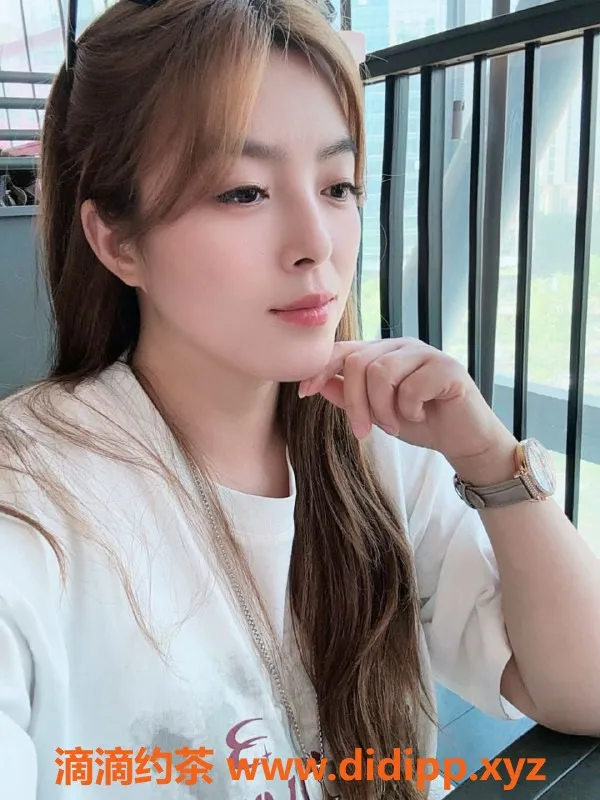 成都楼凤资源信息,武侯区少妇车杉杉，服务满分，价格优