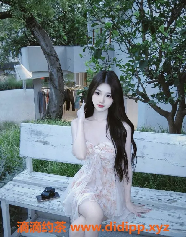 北京楼凤-朝阳安娜，颜值高嫩妹，1500元服务