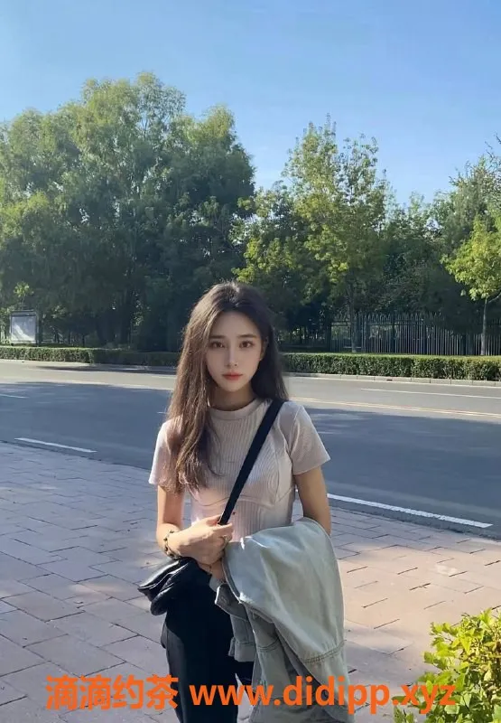 东莞楼凤-常平小冰，600起，甜美服务等你来尝试！