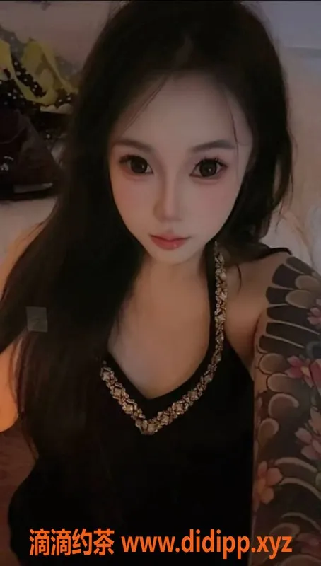 郑州楼凤-管城区允允，18岁165cm，49斤激情服务