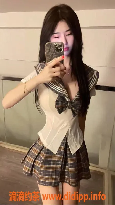 杭州楼凤-小虎牙兼职体验，165身高D罩杯，价格亲民