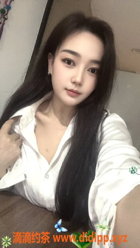 郑州楼凤-金水区允儿26岁，165cm，52kg，36C，超值服务等你来体验！