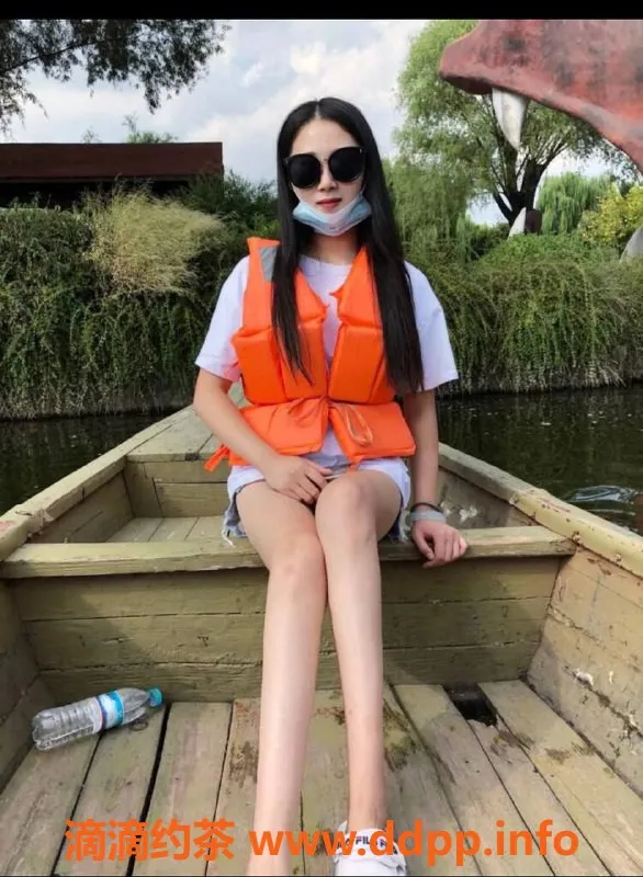 成都楼凤-中和秋天，身材赞 人照7.0 服务9.0