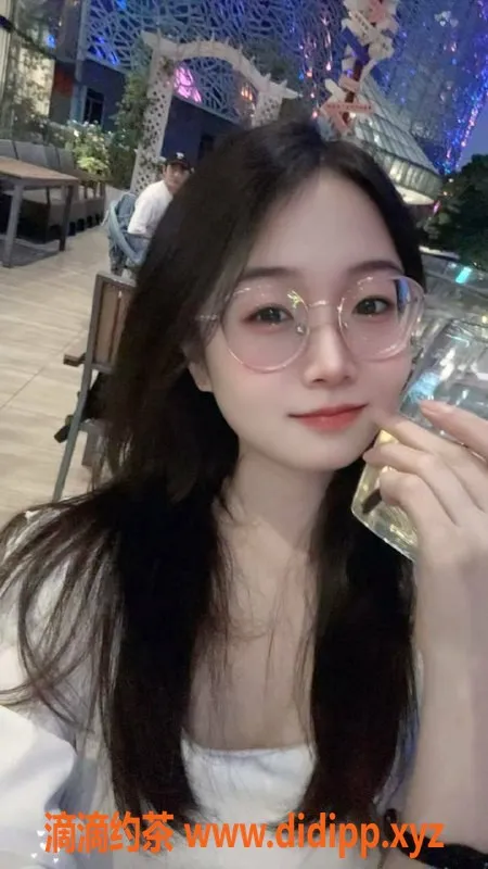 北京楼凤-朝阳百子湾聪聪，1500元！邻家姐姐，优惠进行中！