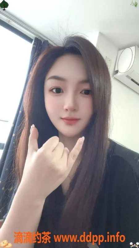 南京楼凤-建邺区24岁多美，165cm 36D，服务700p起