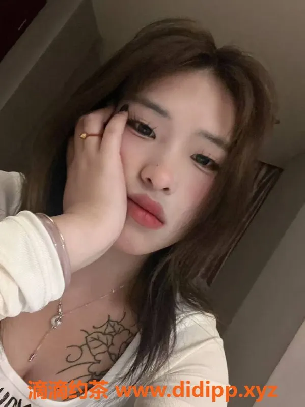 武汉楼凤-光谷区蓉蓉全套服务 600P 自信向你招手