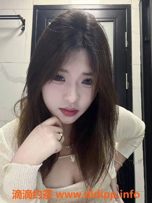 武汉楼凤-光谷🐍吻蓉蓉，全套服务仅600P