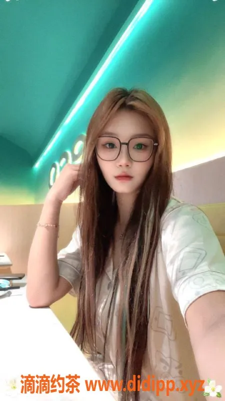 广州楼凤-禅城扶光，长腿御姐600P服务