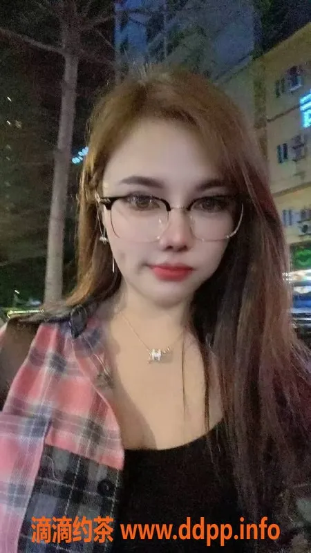 北京楼凤-朝阳思瑶 26岁 E杯 164cm 服务1200元