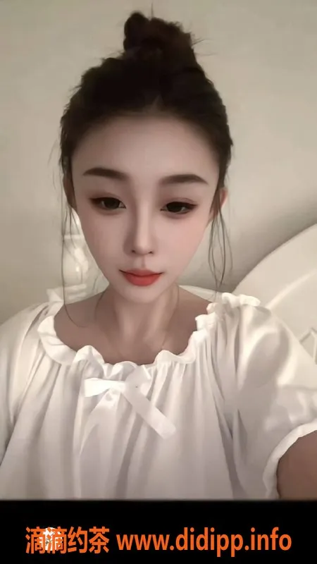 南京楼凤-鼓楼区静怡，163cm C罩杯，700起服务