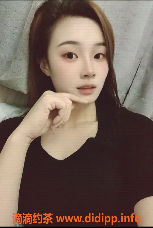 南京楼凤-秦淮区瑾言，25岁，167cm, 50kg，服务6p 11pp