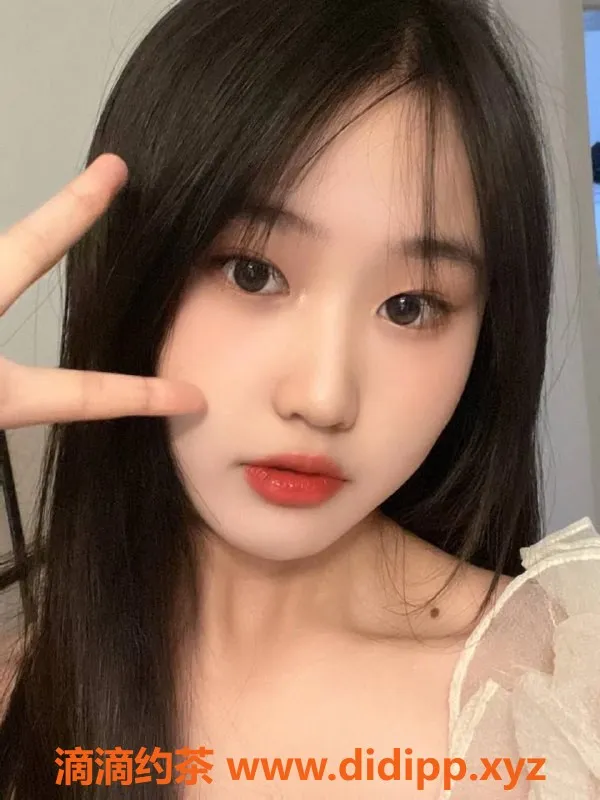 成都楼凤-成都乖乖，18岁嫩妹，身高163，600元享服务