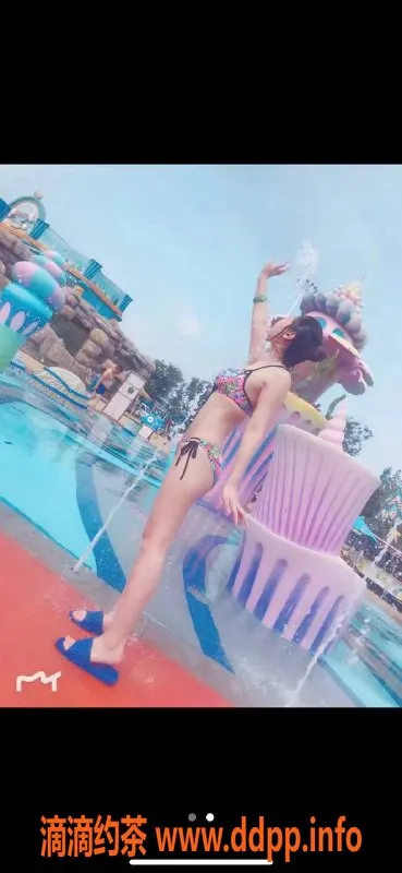 郑州楼凤-管城区23岁格格，身高162cm，44kg，激情爱爱服务