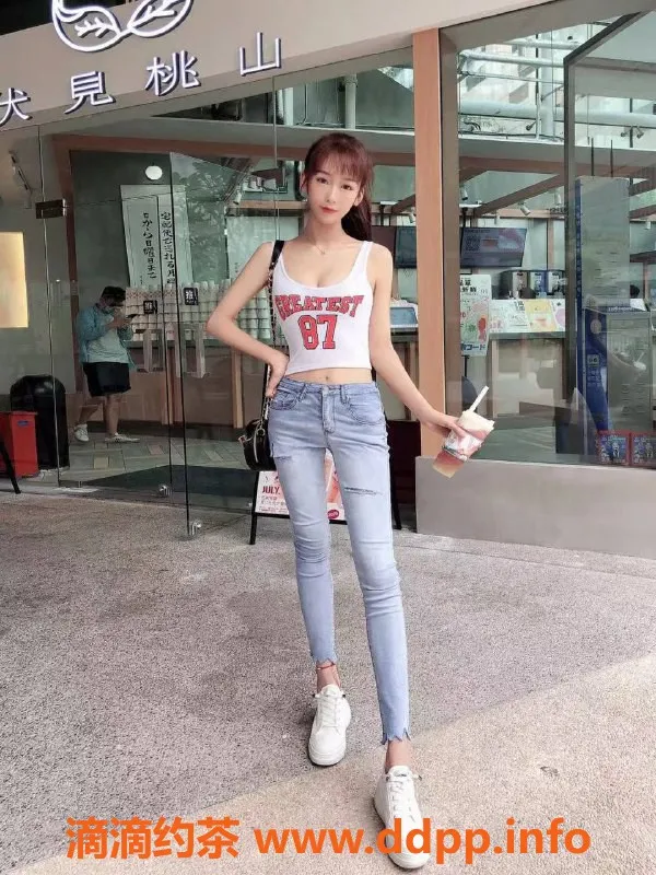 潍坊楼凤-潍坊奎文区妍妍，23岁172cm，106斤，优质服务