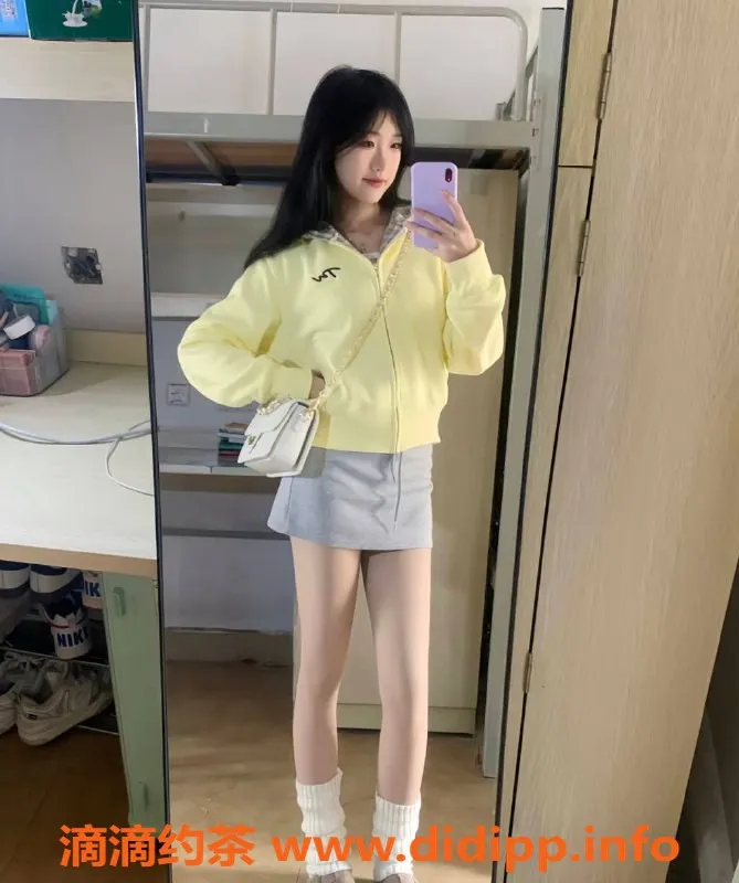 烟台楼凤-20岁嫩妹沫沫，160身高，8P超值体验