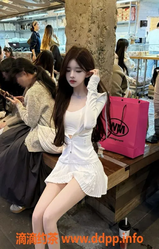 台州楼凤-长宁区姿姿，167cm、49kg，C罩杯，700P靠谱品茶