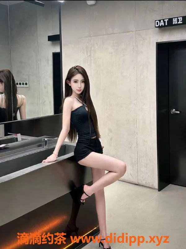 烟台楼凤-海景星辰凌菲，大长腿白嫩肤