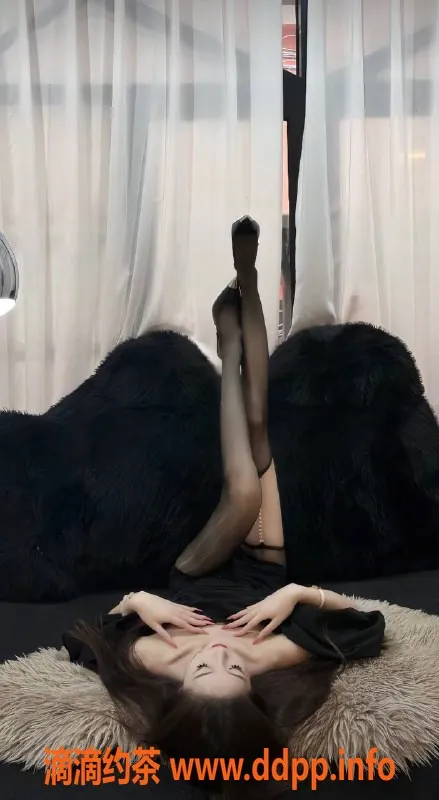 潍坊楼凤资源信息,潍坊阿粒，170CM肤白貌美，90斤制服诱惑