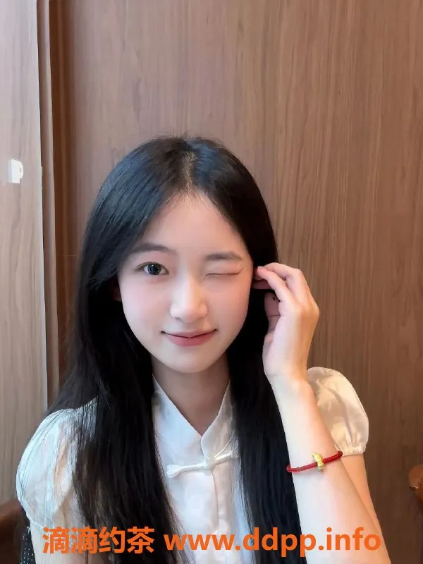 台州楼凤-奉贤区梦予，166cm、49kg，700P无套路服务