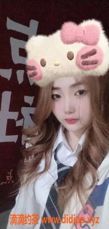 烟台楼凤-福山区柚子18岁身材娇小 服务评分9的嫩妹