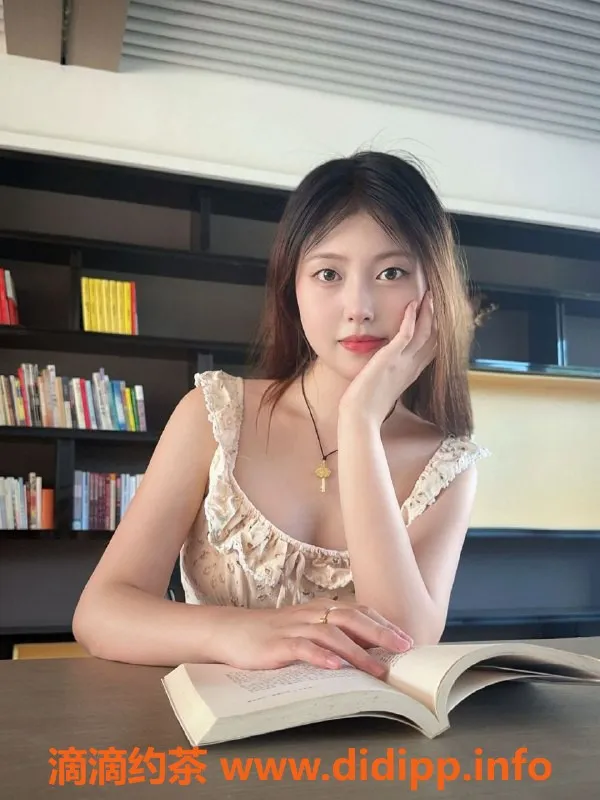 台州楼凤-虹口区艺名婧伊，166cm，49kg，700P无套路服务