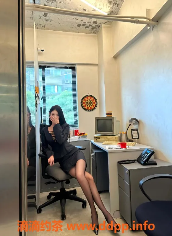 乌鲁木齐楼凤-蒋梦瑶-22岁身高170cm 天使面孔魔鬼身材