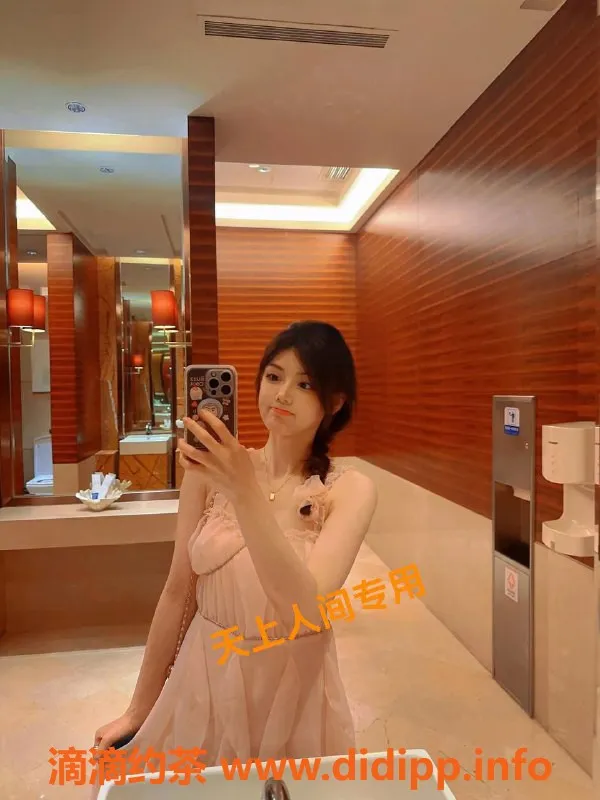 杭州楼凤资源信息,滨江不吃香菜，163身高，服务多样