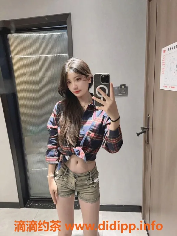 台州楼凤资源信息,路桥区星光园小区小白，169cm身材，800元起