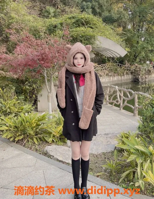 赣州楼凤-165cm性感尤物，乖巧三点粉首秀