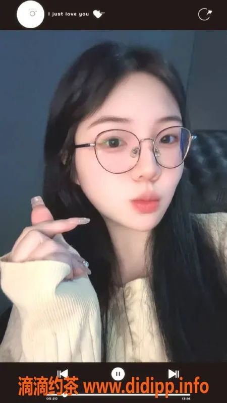 台州楼凤-上海黄埔区小迪，165cm D罩杯，800元品茶服务