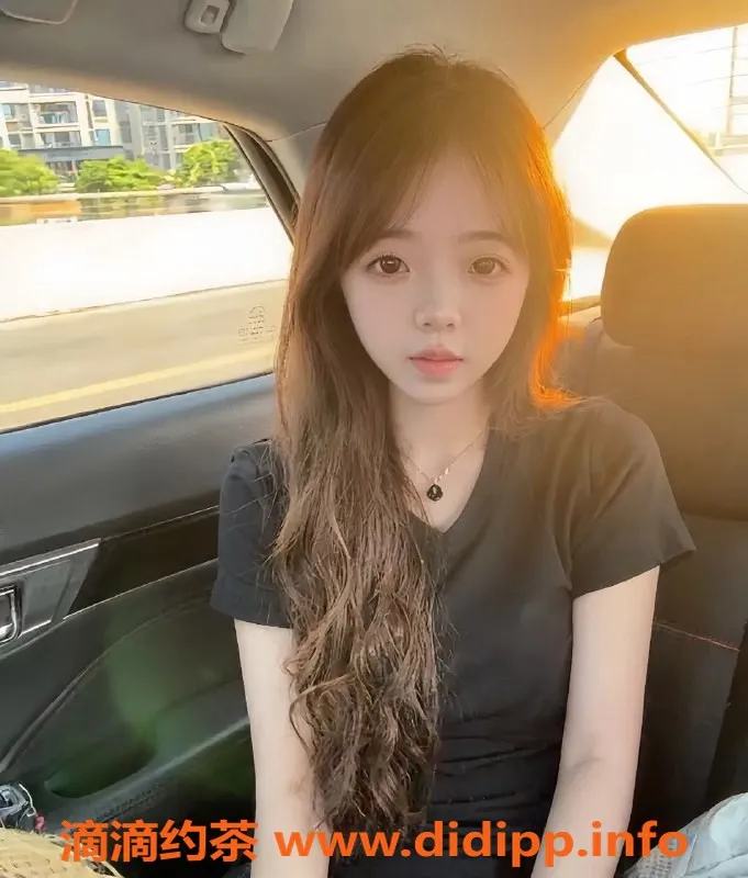 成都楼凤资源信息,成华区17岁幼态妹子，身高150，70斤，A杯