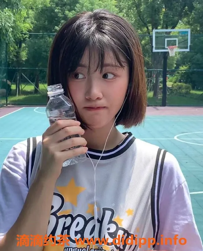 烟台楼凤资源信息,开发区小小，超喜欢年轻女孩，面付无忧