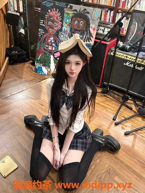 乌鲁木齐楼凤-蒋梦瑶-20岁166cm纯欲甜美，小巧玲珑