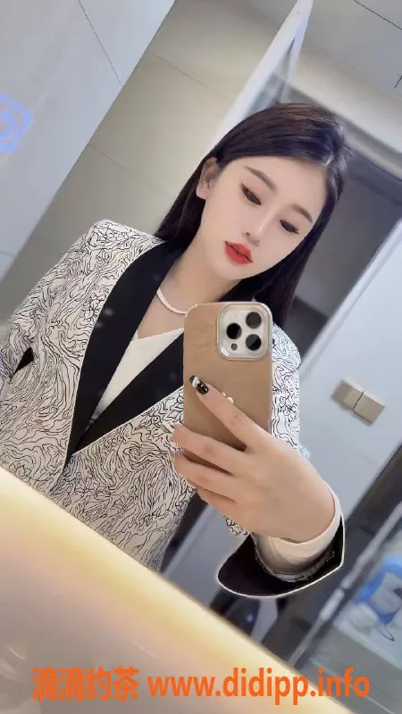 潍坊楼凤-潍坊高新区健身教练，168cm，24岁