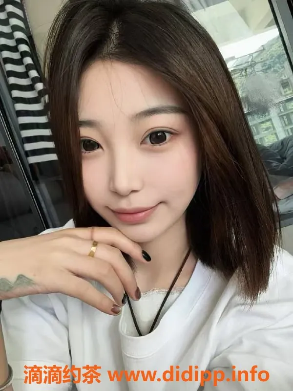 台州楼凤-上海金山区小八，170cm 45kg 专业品茶