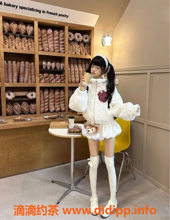 赣州楼凤-166cm肤白貌美，娇艳欲滴，实力好评！