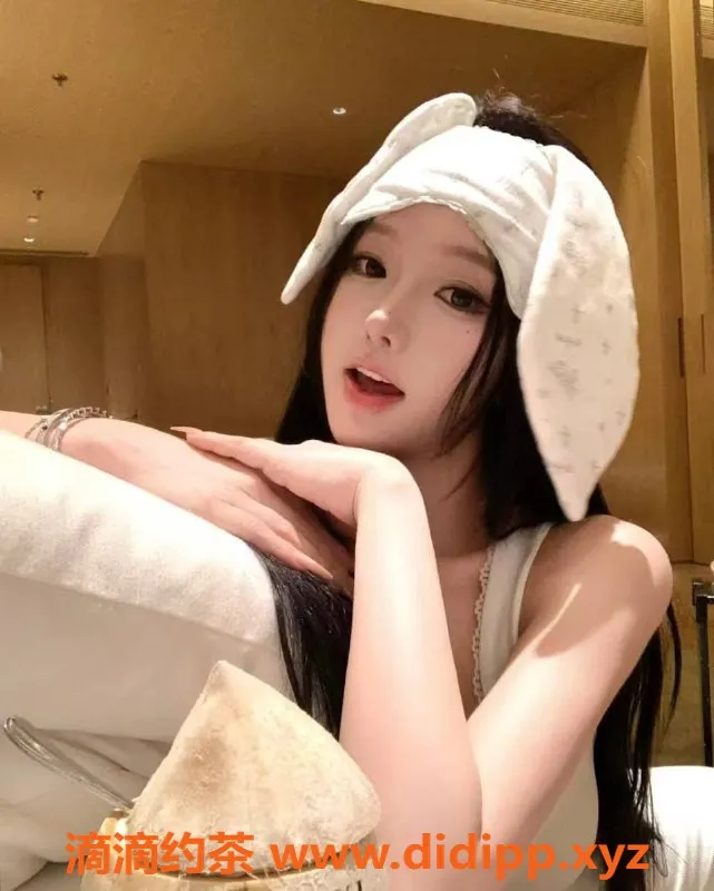 烟台楼凤资源信息,烟台弘扬广场混血美女 超高性价比